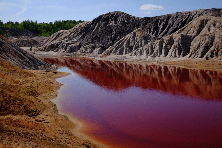 toxic effluents in rivers